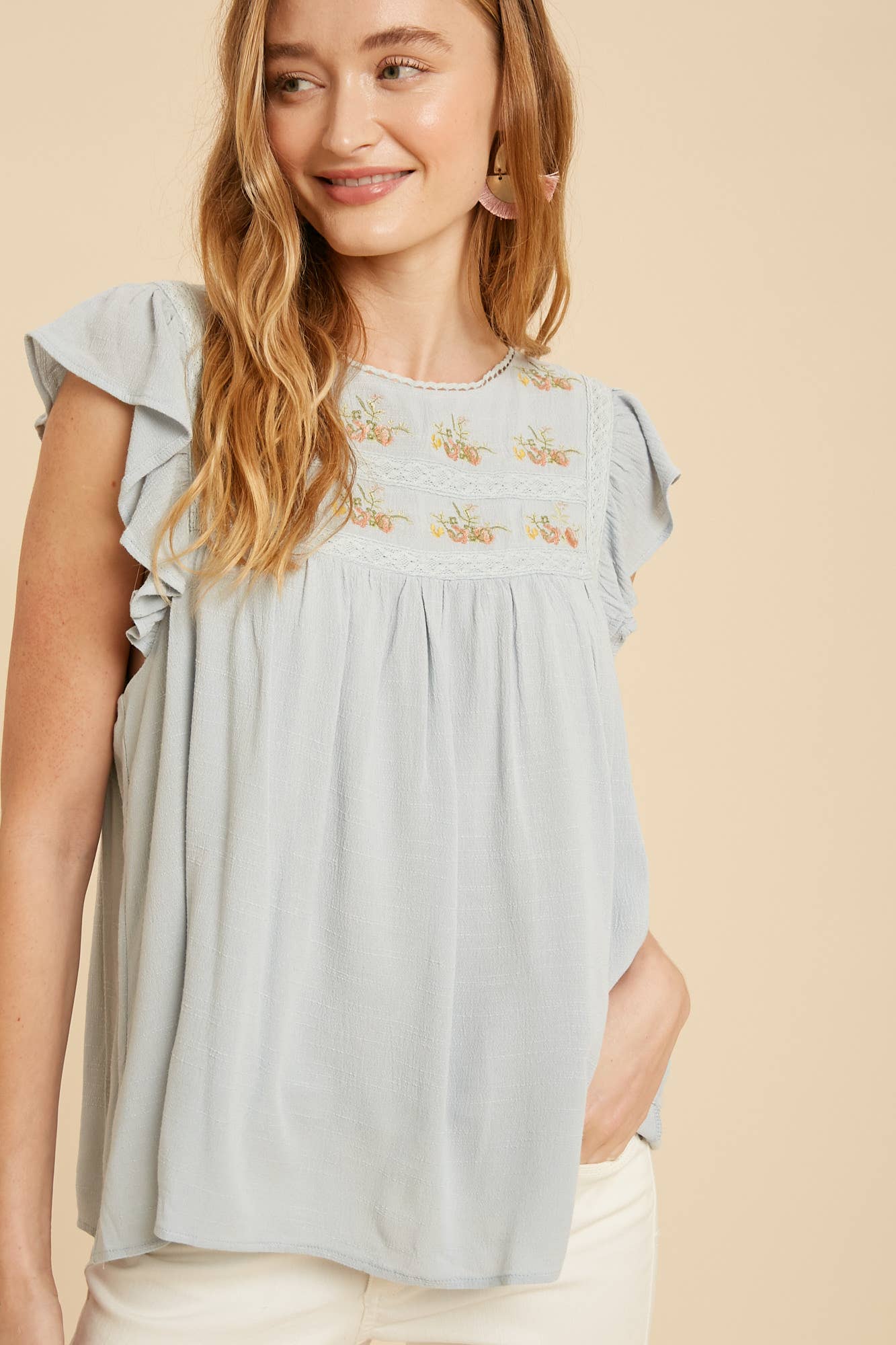 FLORAL EMBROIDERED BABYDOLL TOP: PALE LILAC / S