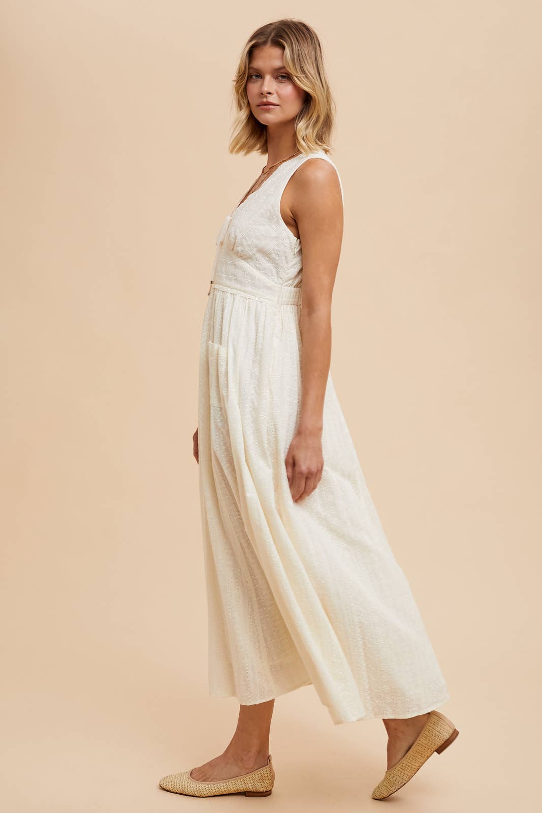 COTTON EYELET SLEEVELESS DRESS: PASTEL LILAC / M