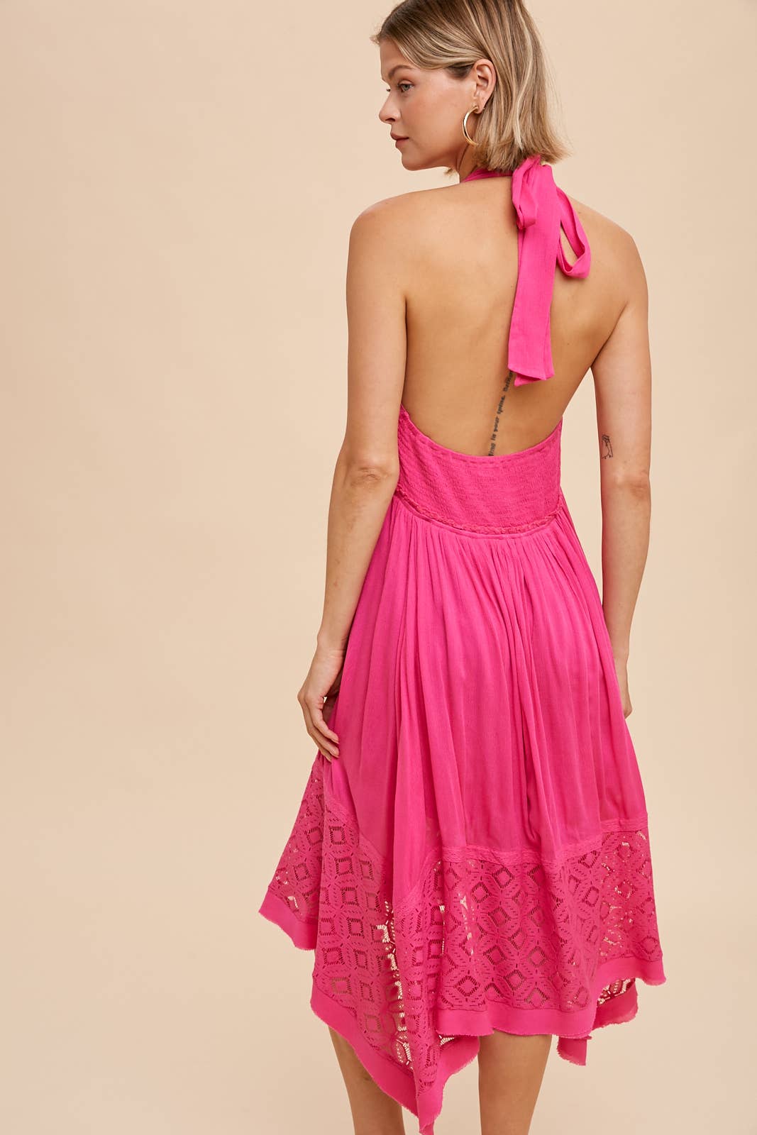 HALTER LACE TRIM MIDI DRESS: MORNING FOG / S