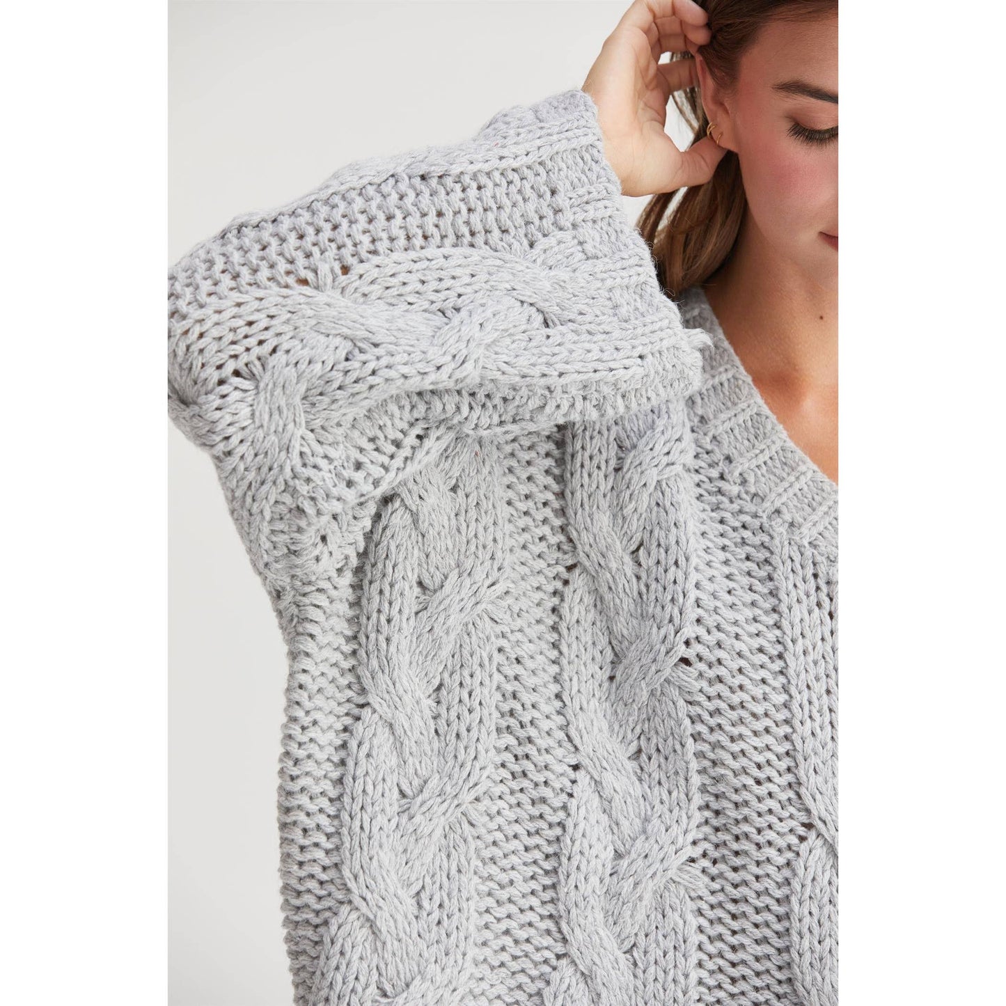 Cable Knit Oversized Sweater: TAUPE