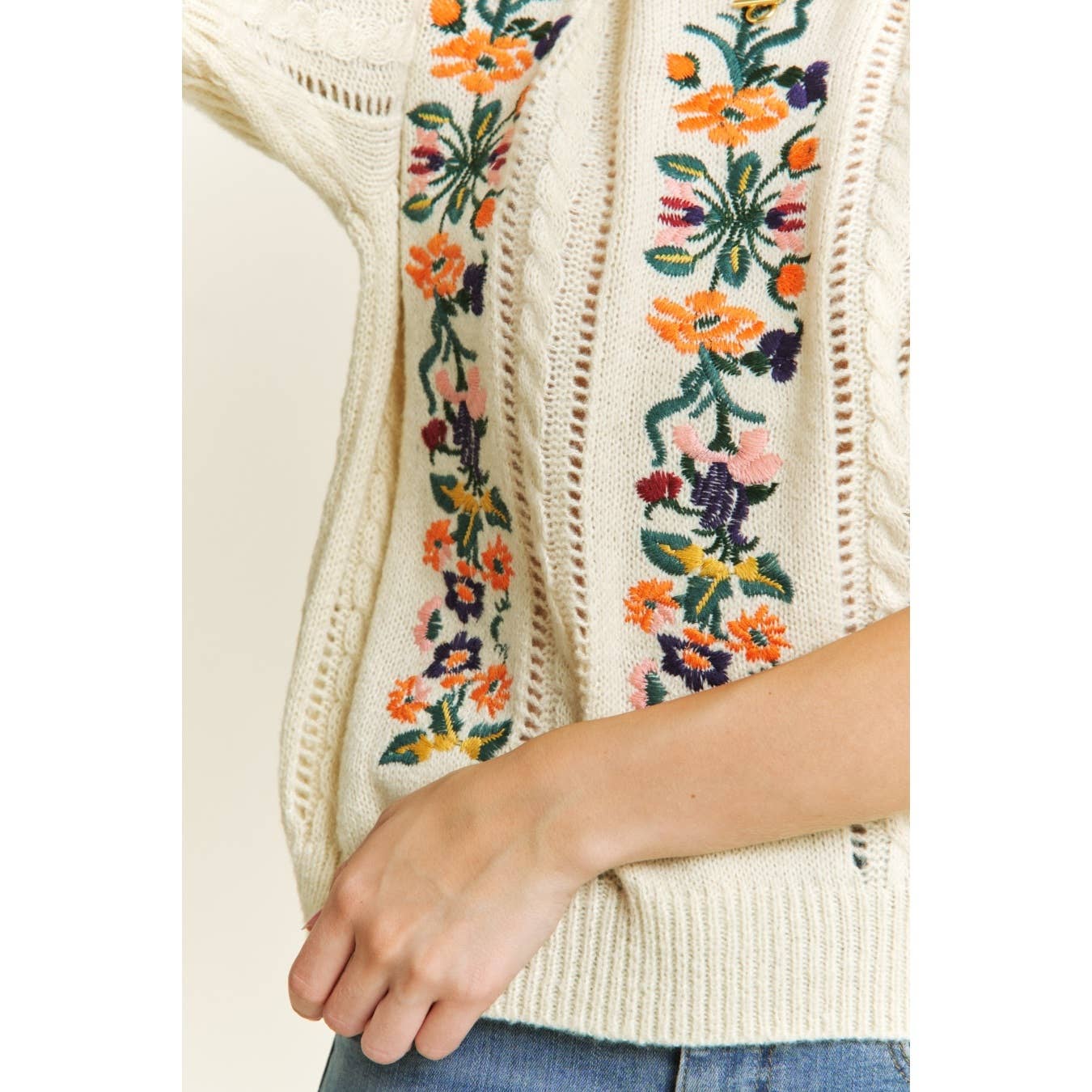 FLORAL EMBROIDERY CASUAL PULLOVER SWEATER Cream