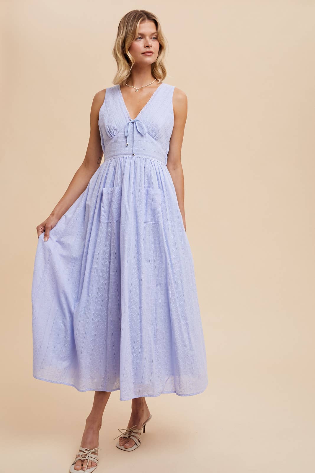 COTTON EYELET SLEEVELESS DRESS: PASTEL LILAC / M