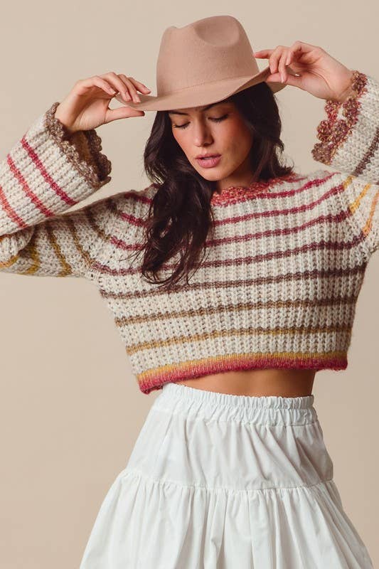 Multi Color Gradation Stripe Crop Sweater: OATMEAL/RUST