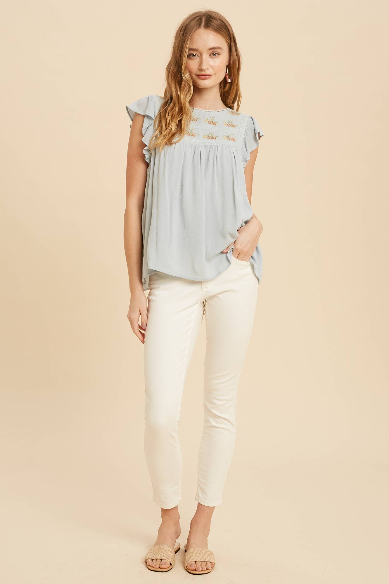 FLORAL EMBROIDERED BABYDOLL TOP: PALE LILAC / S