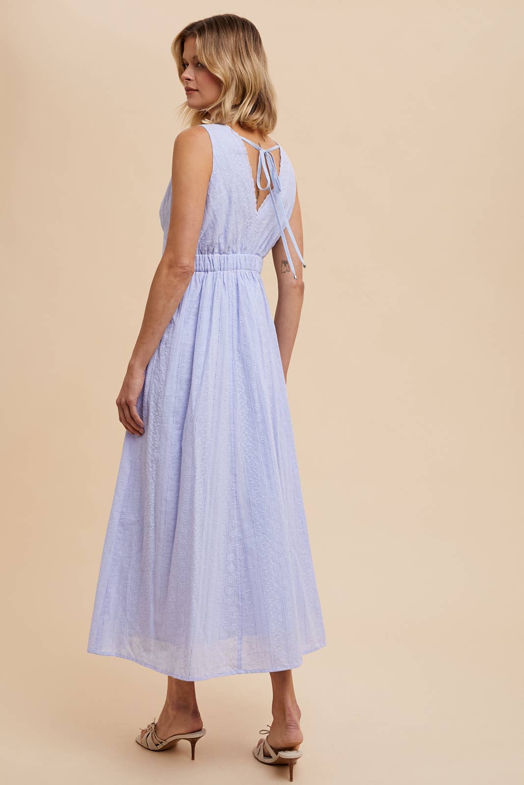 COTTON EYELET SLEEVELESS DRESS: PASTEL LILAC / L