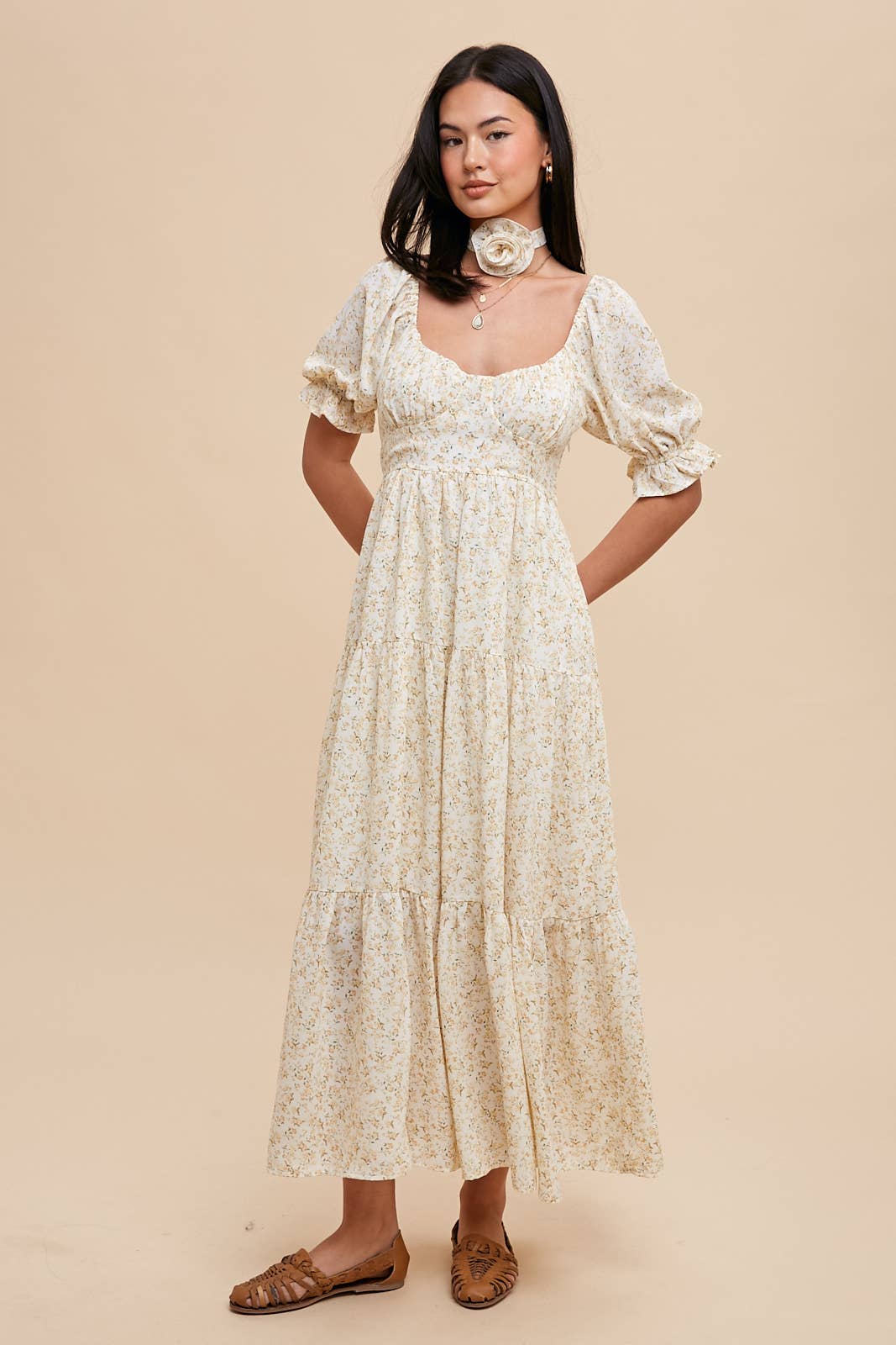 ROSETTE SWEETHEART NECK FLORAL TIERED DRESS: DAFFODIL CREME / L