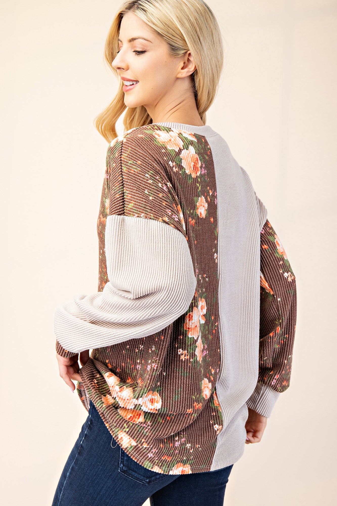 FLORAL CONTRAST LONG SLEEVE TOP RELAXED FIT