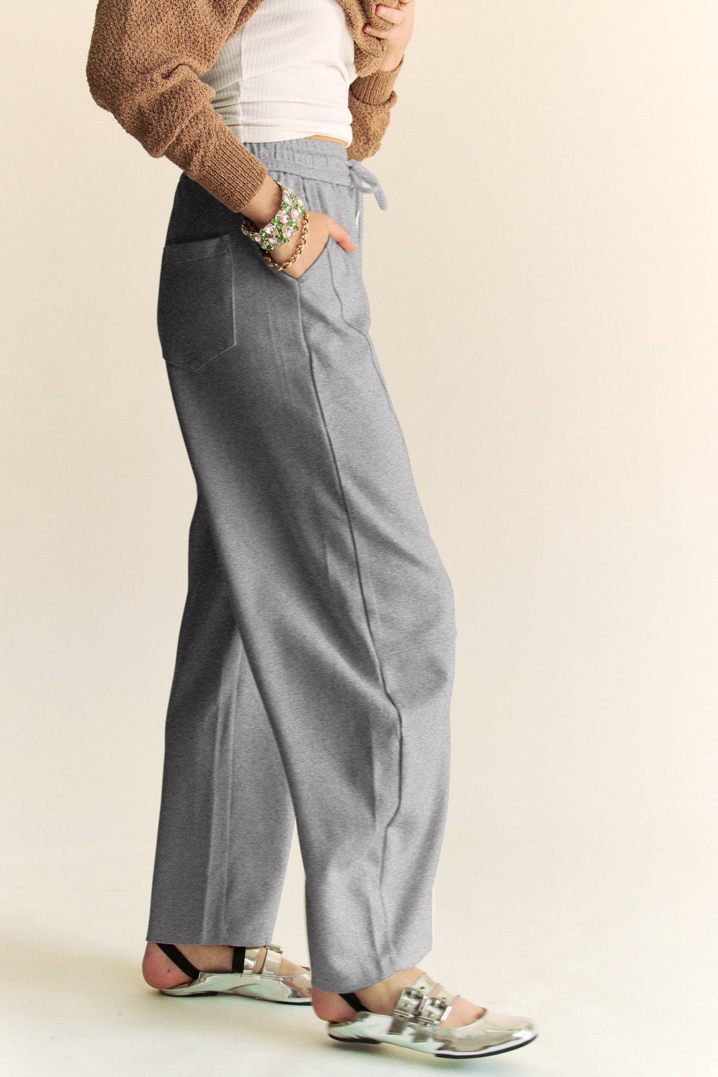 SOLID ELASTIC WAISTBAND POCKETS LONG BARREL PANTS: Khaki / S