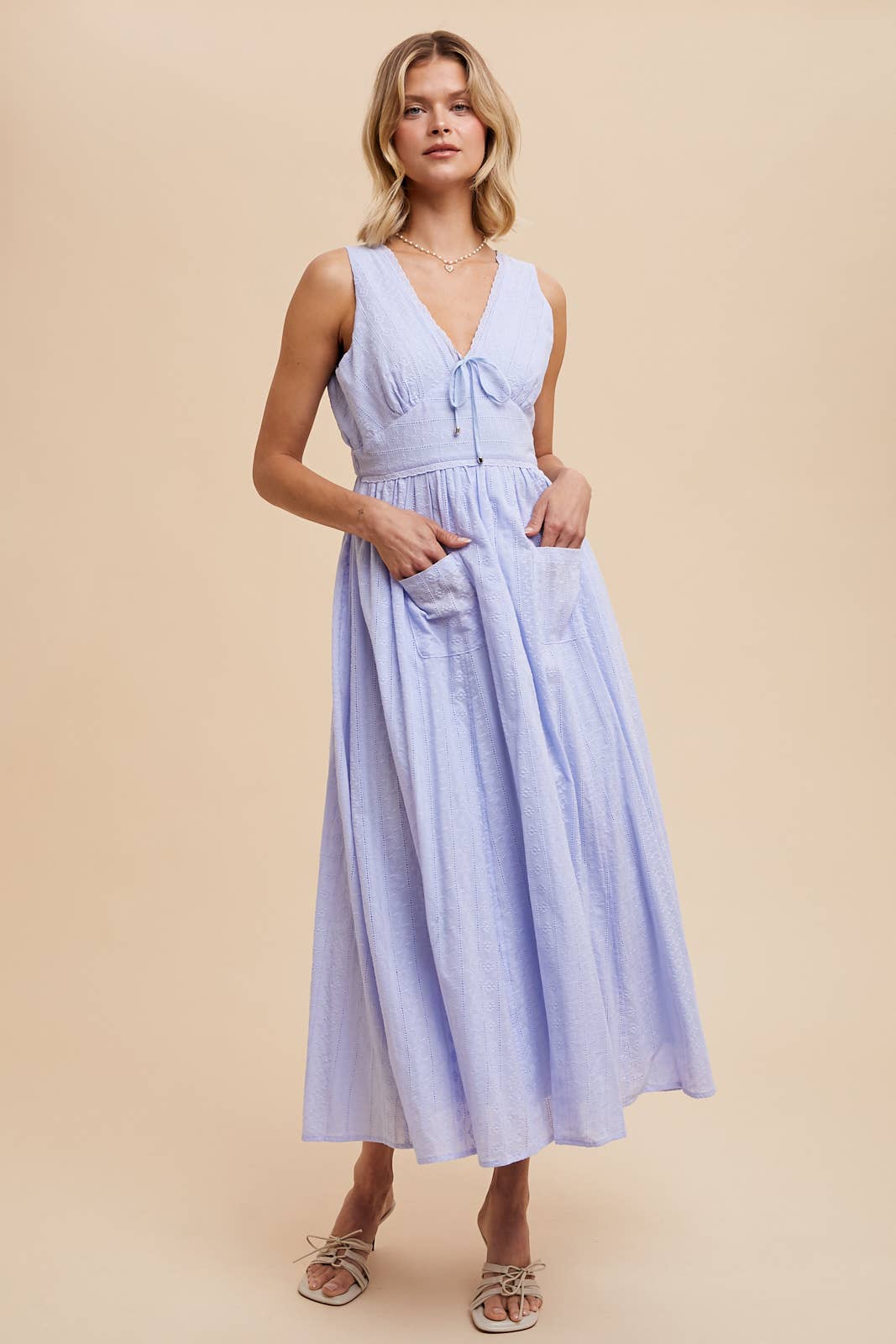 COTTON EYELET SLEEVELESS DRESS: PASTEL LILAC / L