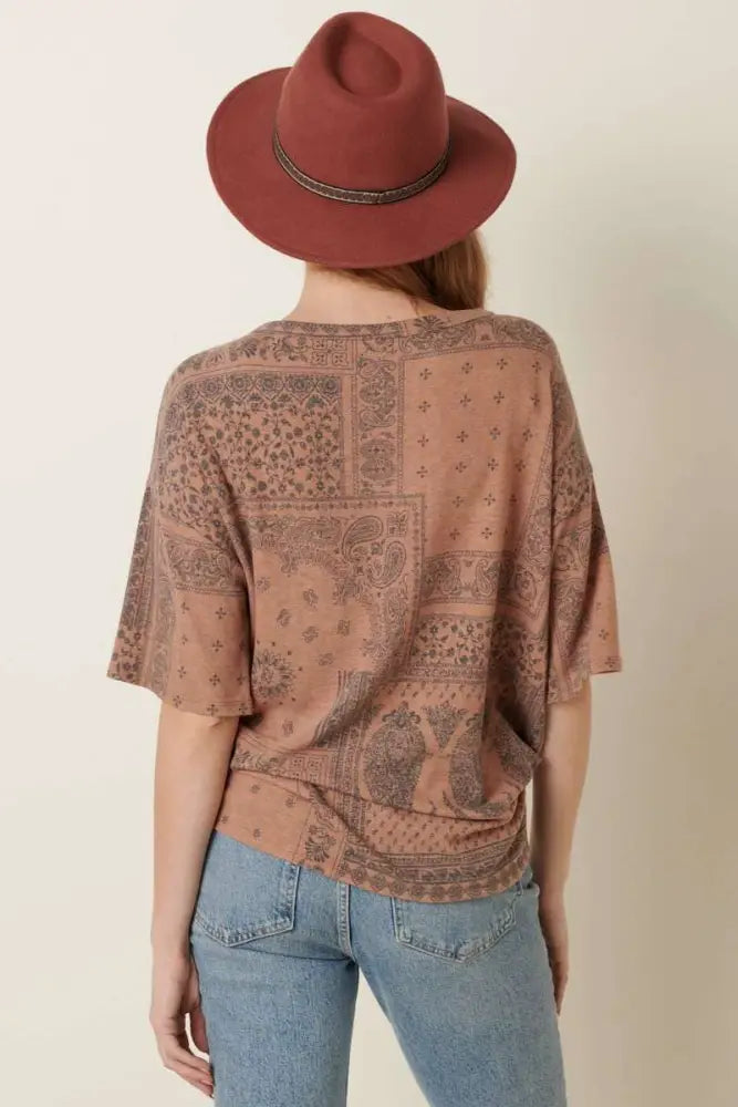 BANDANA PRINT RND NECK OVERSIZED KNIT TOP: RUST - Posh Finds