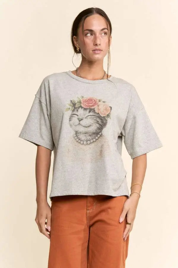BLOSSOM-CROWNED KITTY PRINTED TOP: Beige - Women > Tops