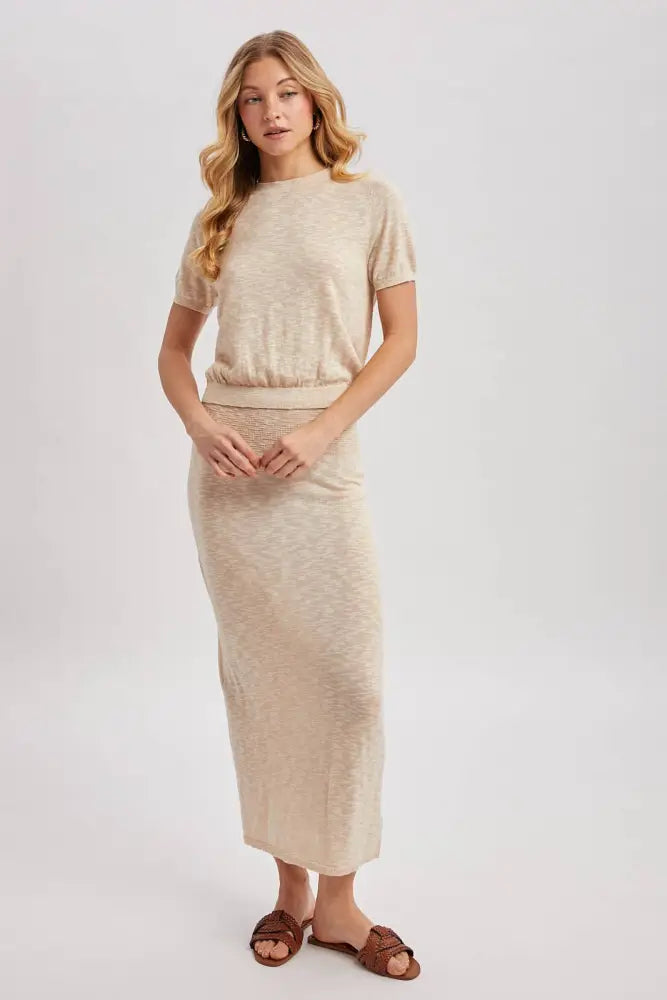 CREW NECK KNIT TEE AND MAXI SKIRT SET: Black / L
