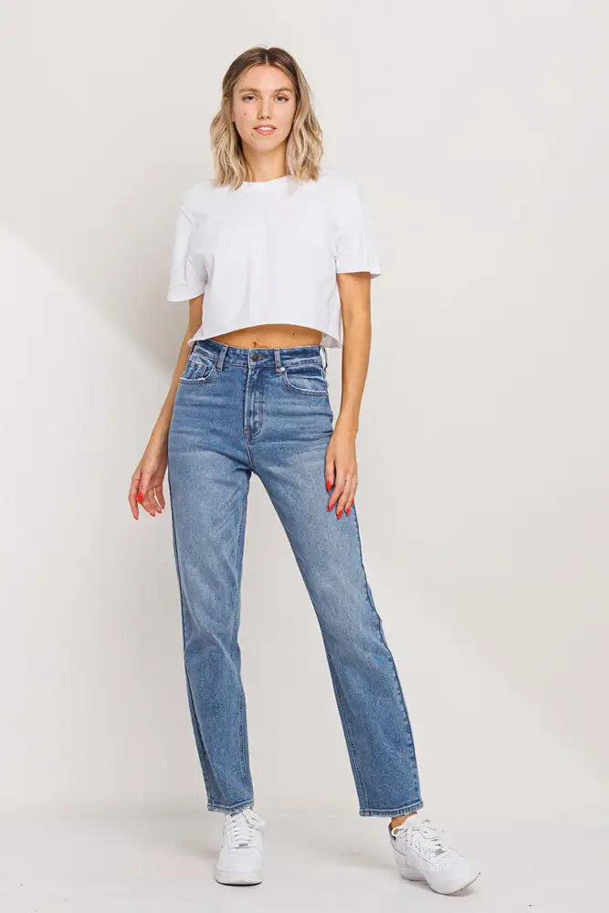 High Rise Tapered Mom Jeans in Medium Wash - Posh Finds