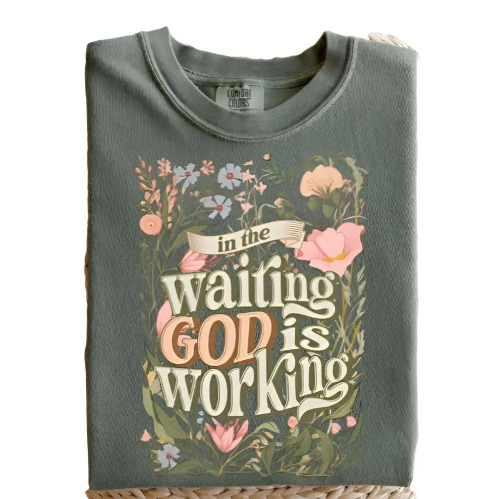 In The Waiting T-shirt Military Green - Posh Finds