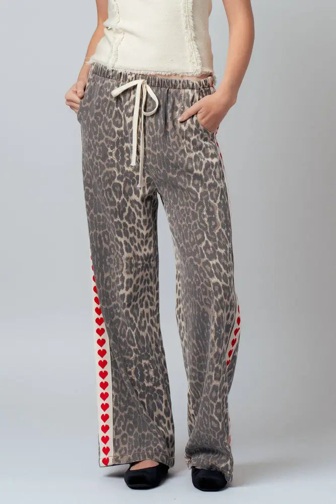 Leopard Print Heart Side Stripe Lounge Pants: LEOPARD - Posh Finds