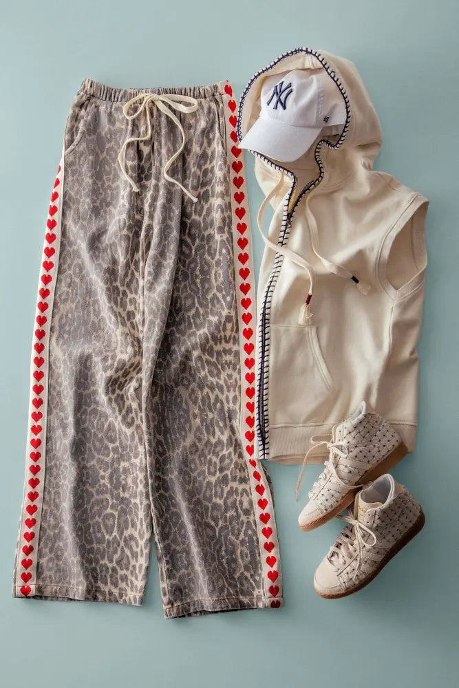 Leopard Print Heart Side Stripe Lounge Pants: LEOPARD - Posh Finds