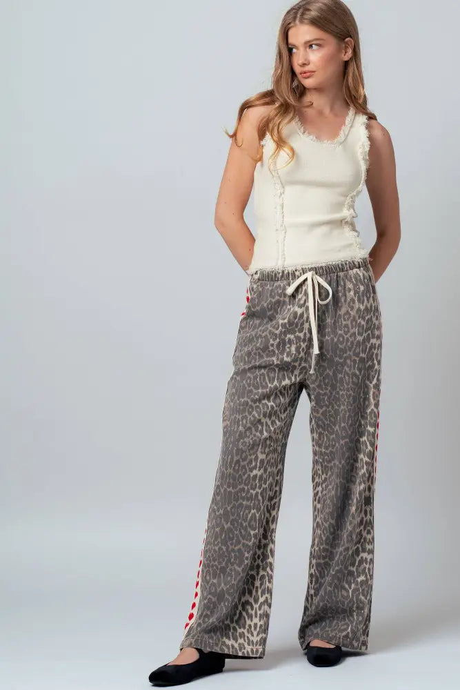 Leopard Print Heart Side Stripe Lounge Pants: LEOPARD - Posh Finds