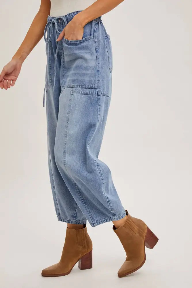 MID-WAIST DRAWSTRINGS BARREL JEANS: MED.WASH - Posh Finds