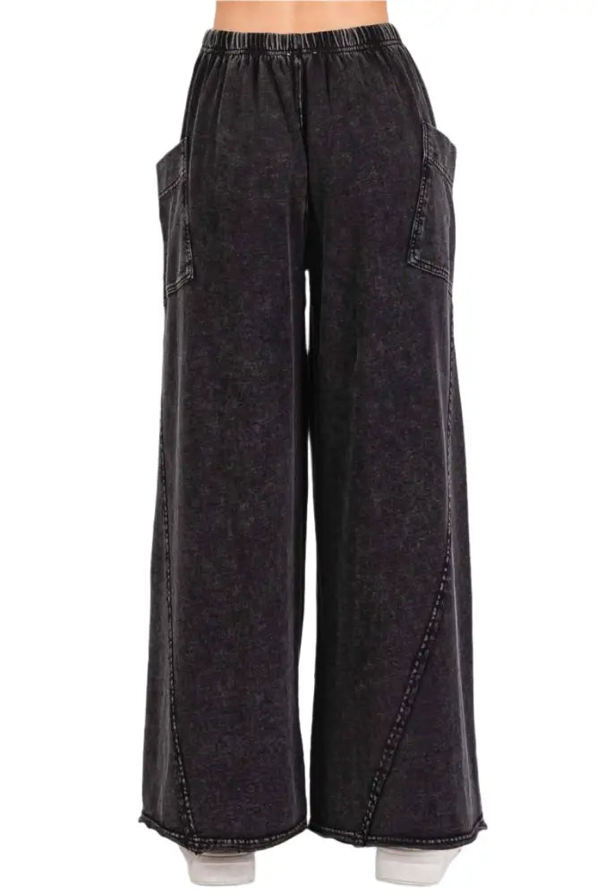MINERAL WASH DROPPED SIDE POCKET WIDE LEG PANTS: BLACK - Posh Finds