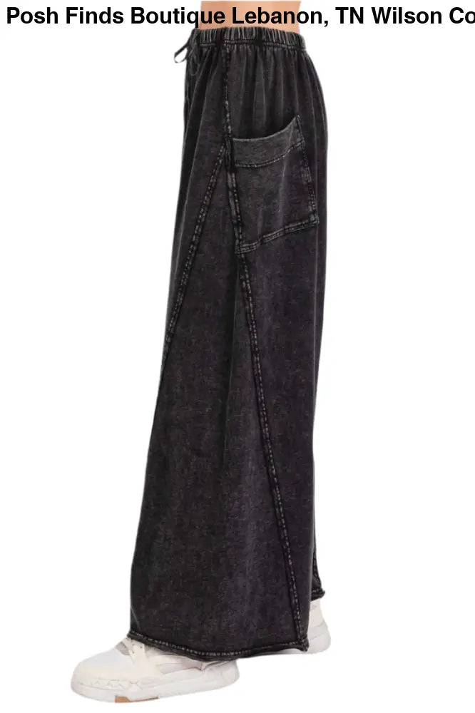 MINERAL WASH DROPPED SIDE POCKET WIDE LEG PANTS: BLACK - Posh Finds