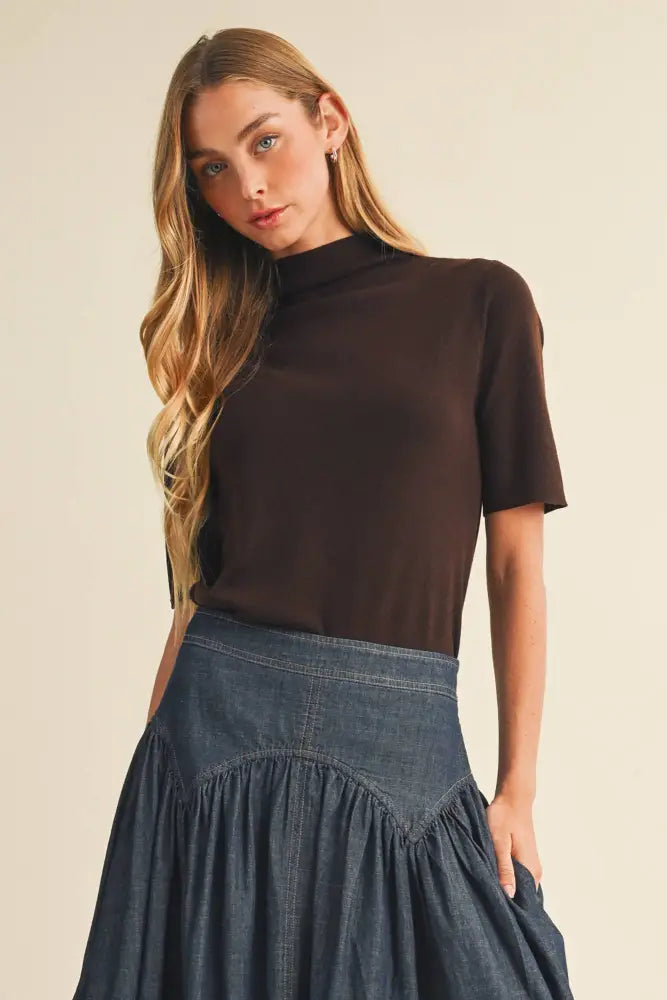 Mock-Neck Fine-Gauge Knit Pullover: Brown / M
