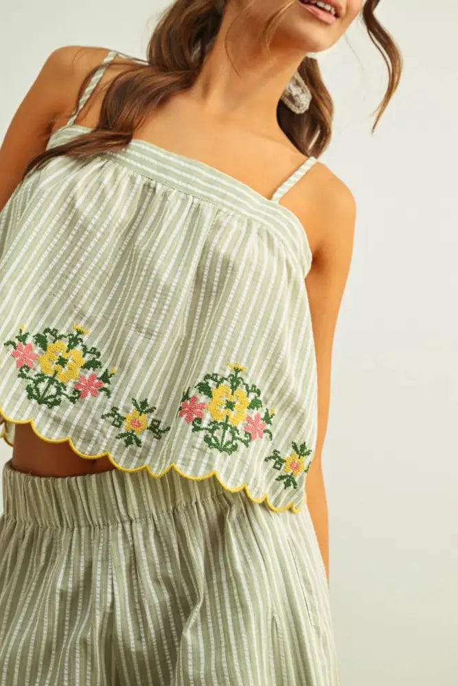 T6209ST FLORAL EMBROIDERY WITH STRIPED TOP: SAGE / S