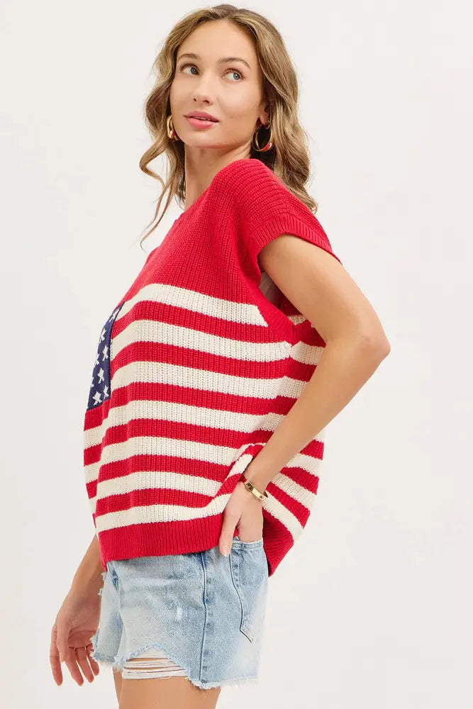 STAR AND STRIPE AMERICAN FLAG KNIT TOP: Red - Women > Tops