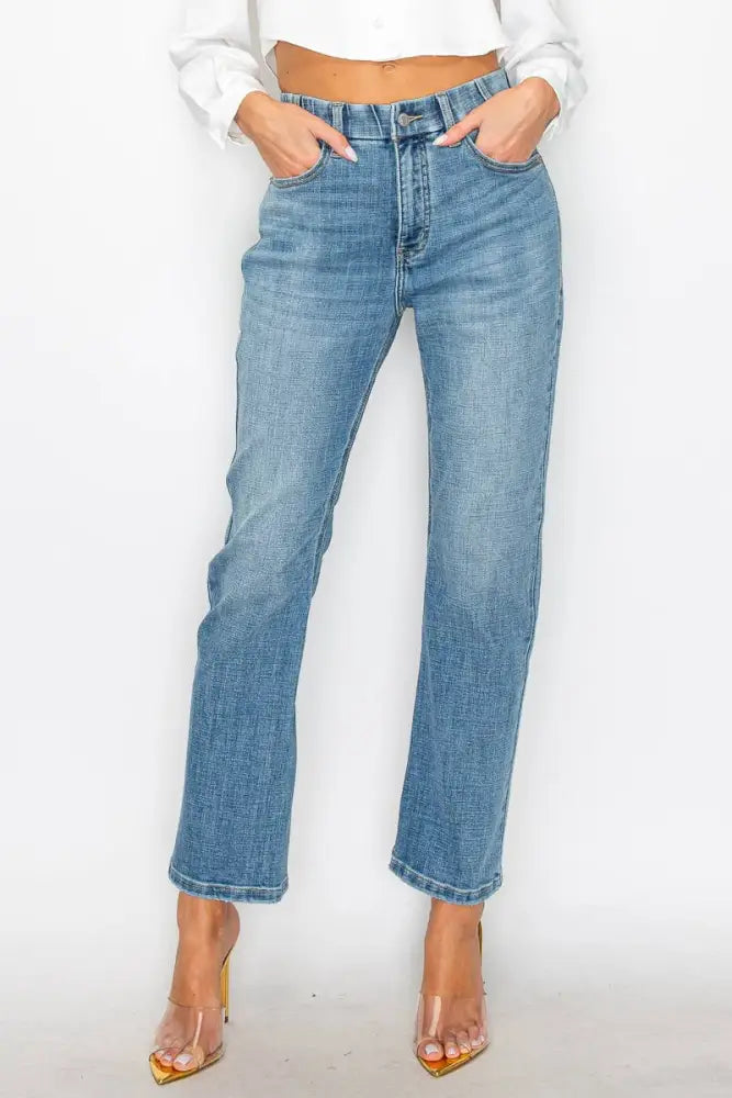 TUMMY CONTROL HIGH RISE STRAIGHT JEANS: MEDIUM WASH / 5 - Posh Finds