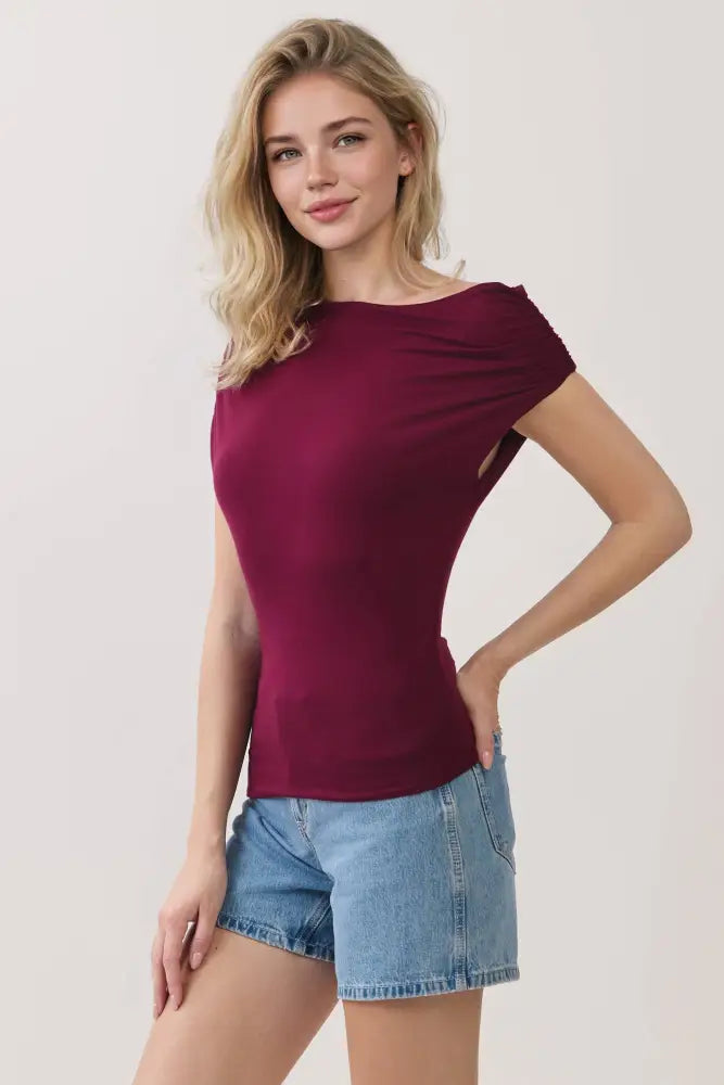UNBALANCED OFF SHOULDER FITTED TOP - VJT300172: Ivory / S