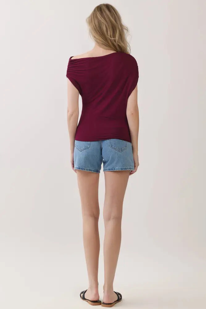 UNBALANCED OFF SHOULDER FITTED TOP - VJT300172: Ivory / S