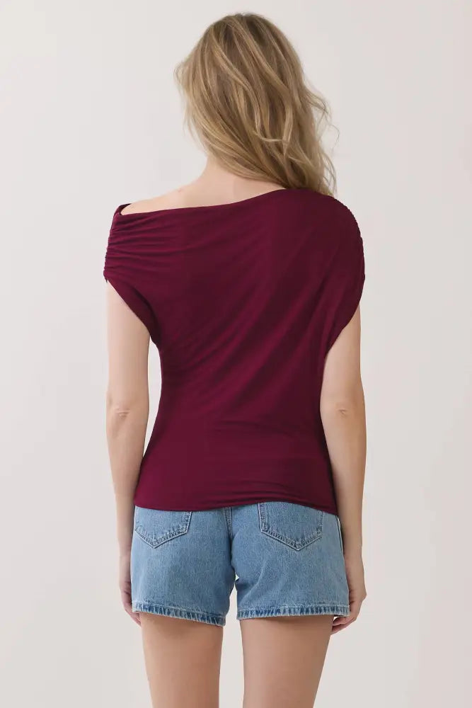 UNBALANCED OFF SHOULDER FITTED TOP - VJT300172: Ivory / S
