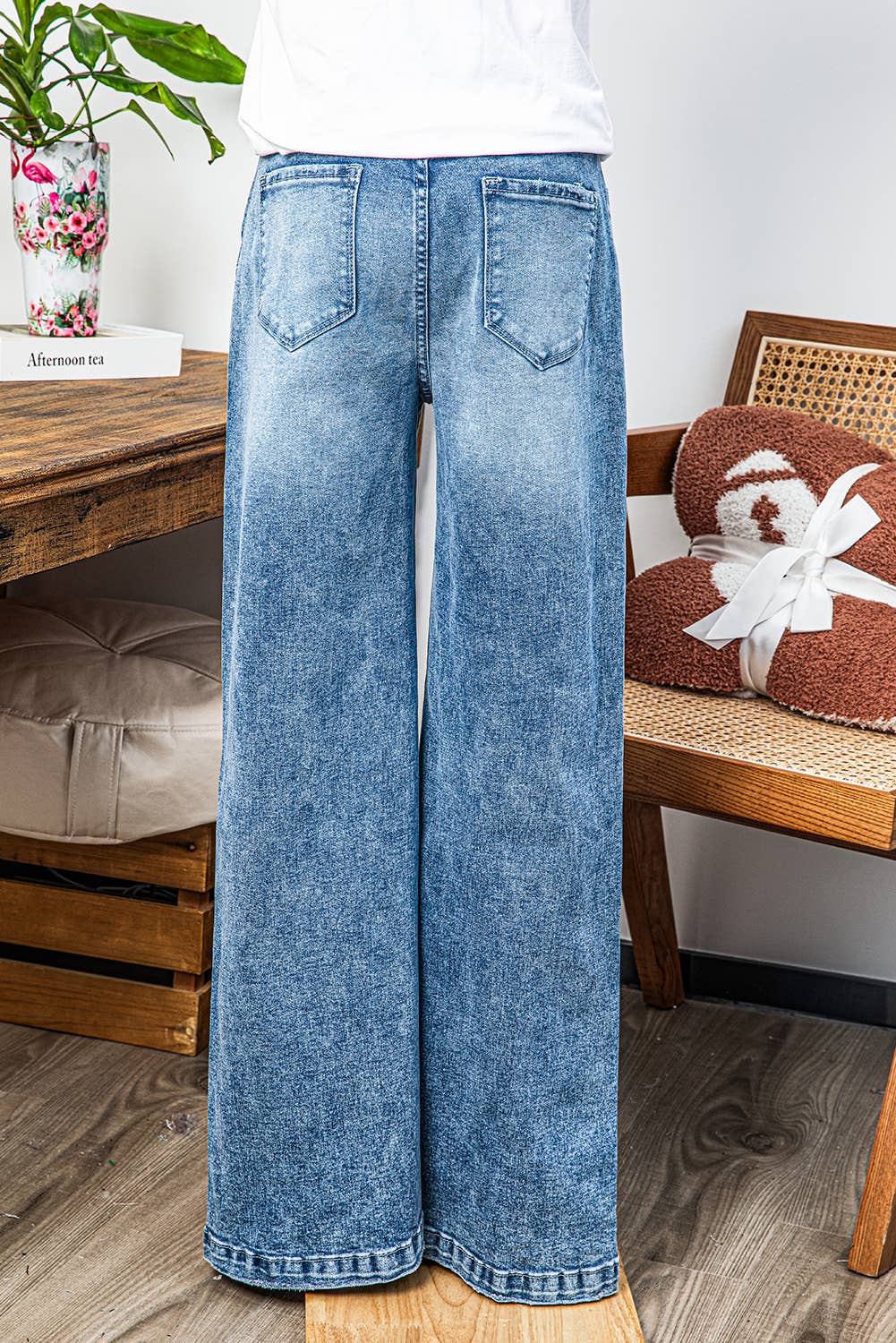 Central Seamed Wide Leg High Waist Jeans