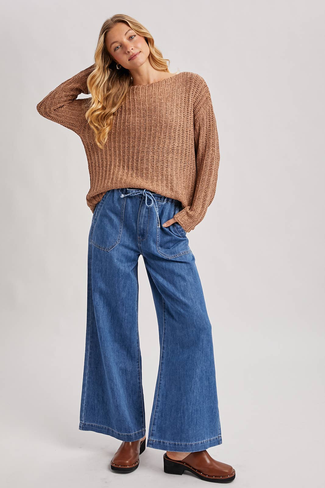 PAPER BAG WIDE LEG JEANS: MED.WASH