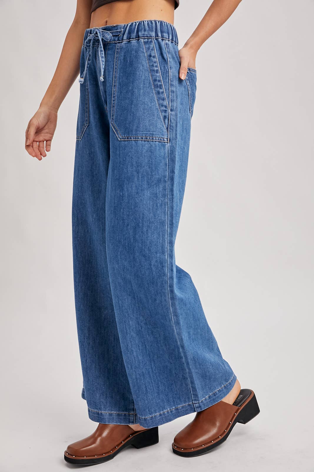 PAPER BAG WIDE LEG JEANS: MED.WASH