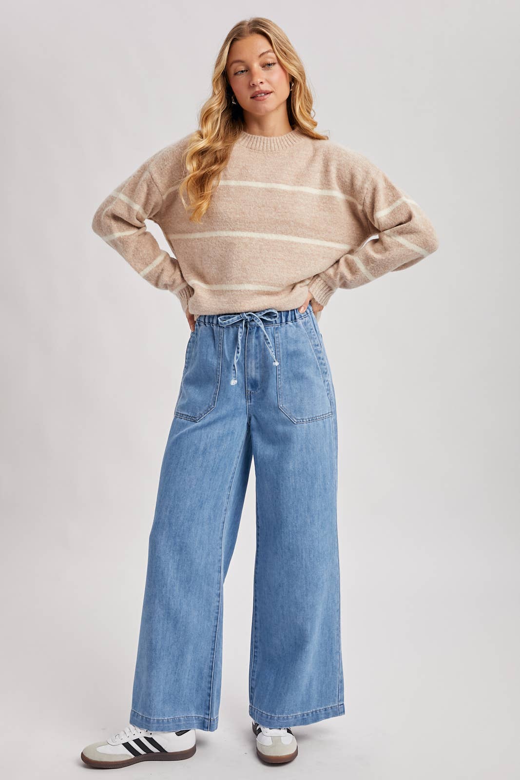 PAPER BAG WIDE LEG JEANS: MED.WASH