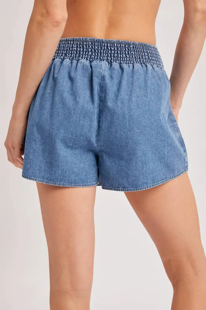 A-LINE SILHOUETTE DENIM SKORT: MED.WASH / S
