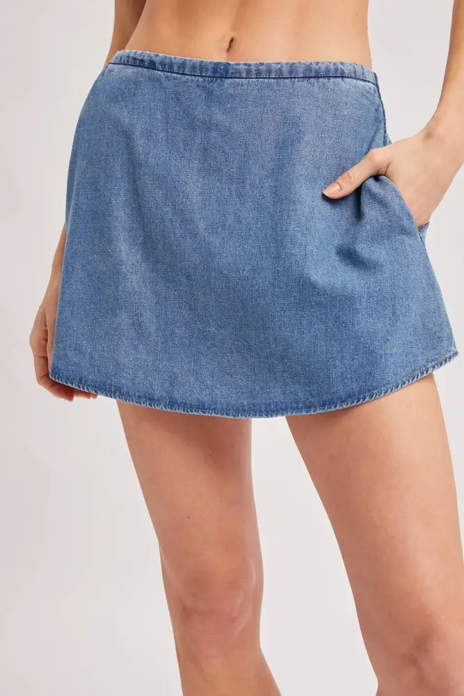 A-LINE SILHOUETTE DENIM SKORT: MED.WASH / S