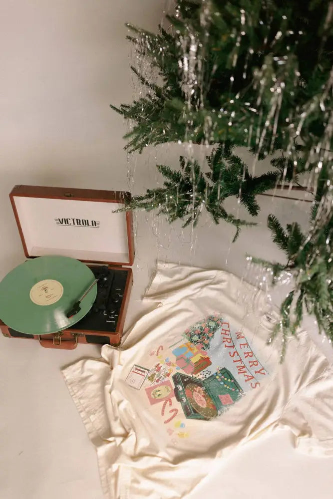 A Vintage Christmas Graphic Tee - Posh Finds