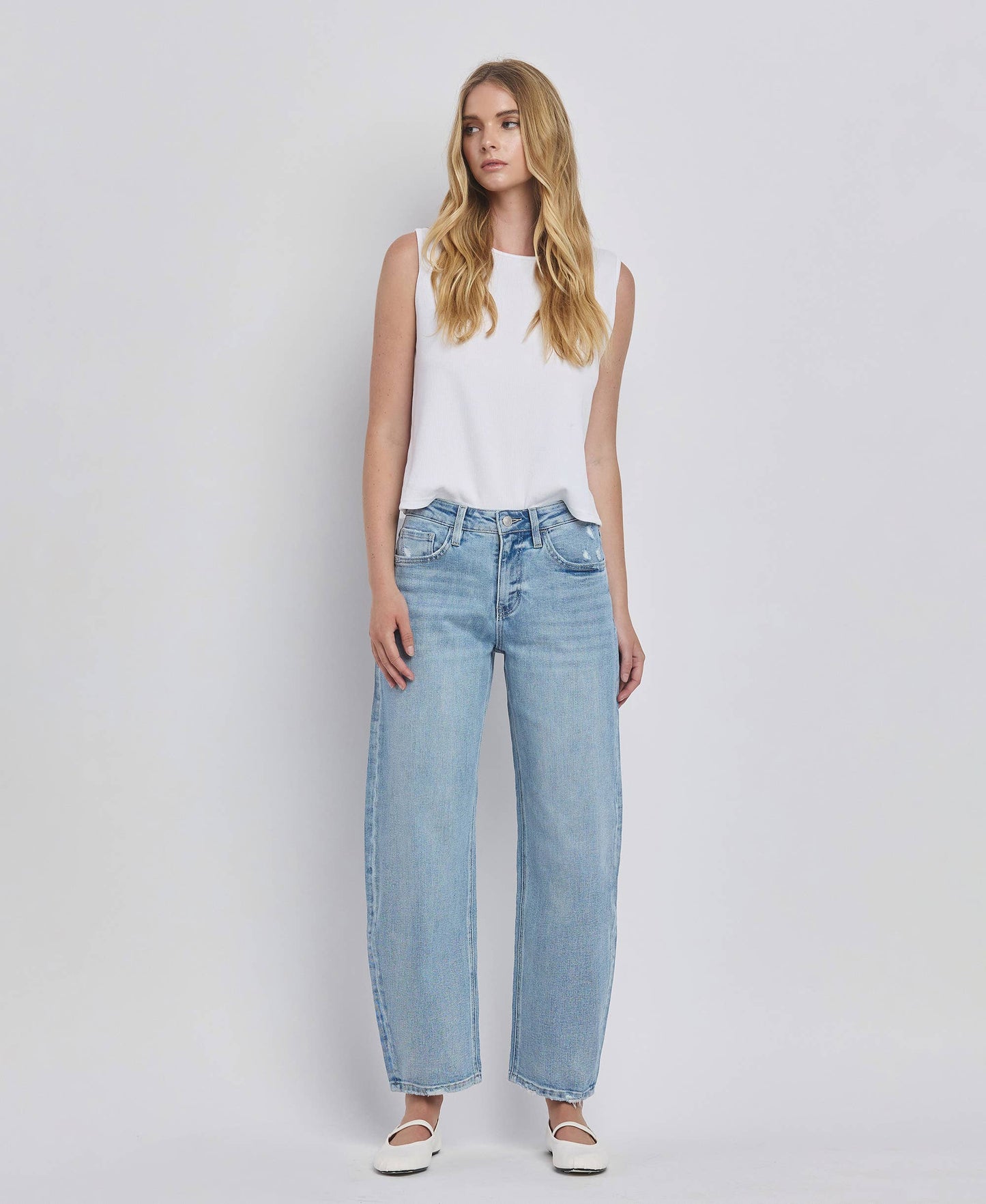 HIGH RISE BARREL LEG JEANS