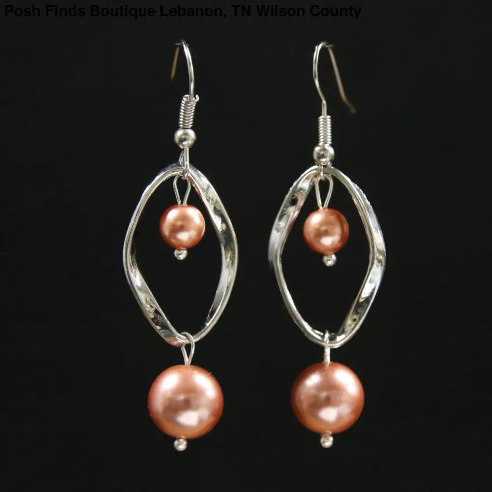 Abstract Oyster Earrings: Pink - Posh Finds