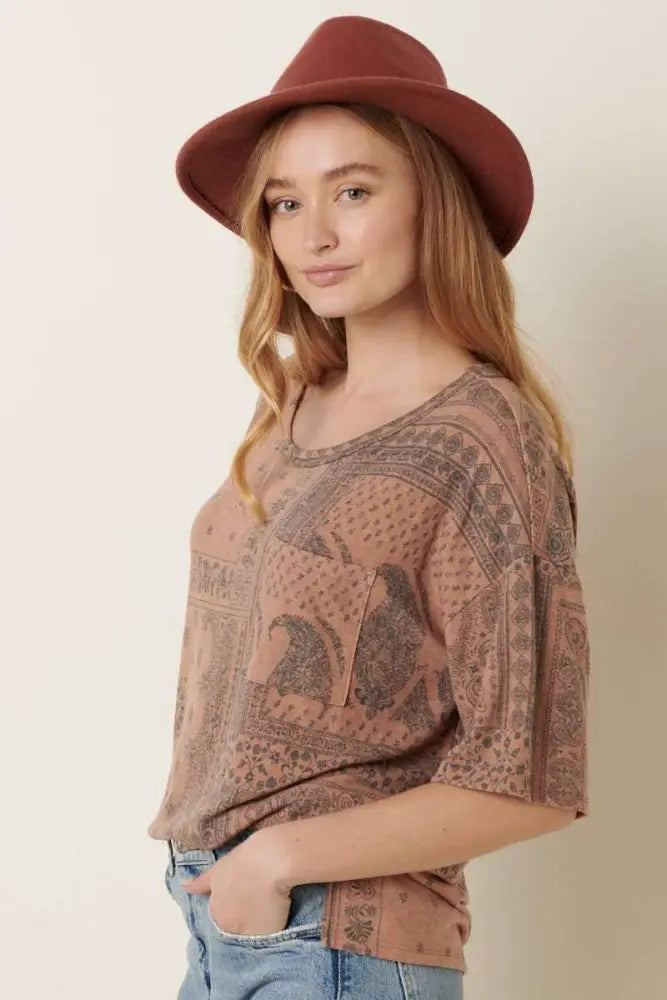 BANDANA PRINT RND NECK OVERSIZED KNIT TOP: RUST - Posh Finds