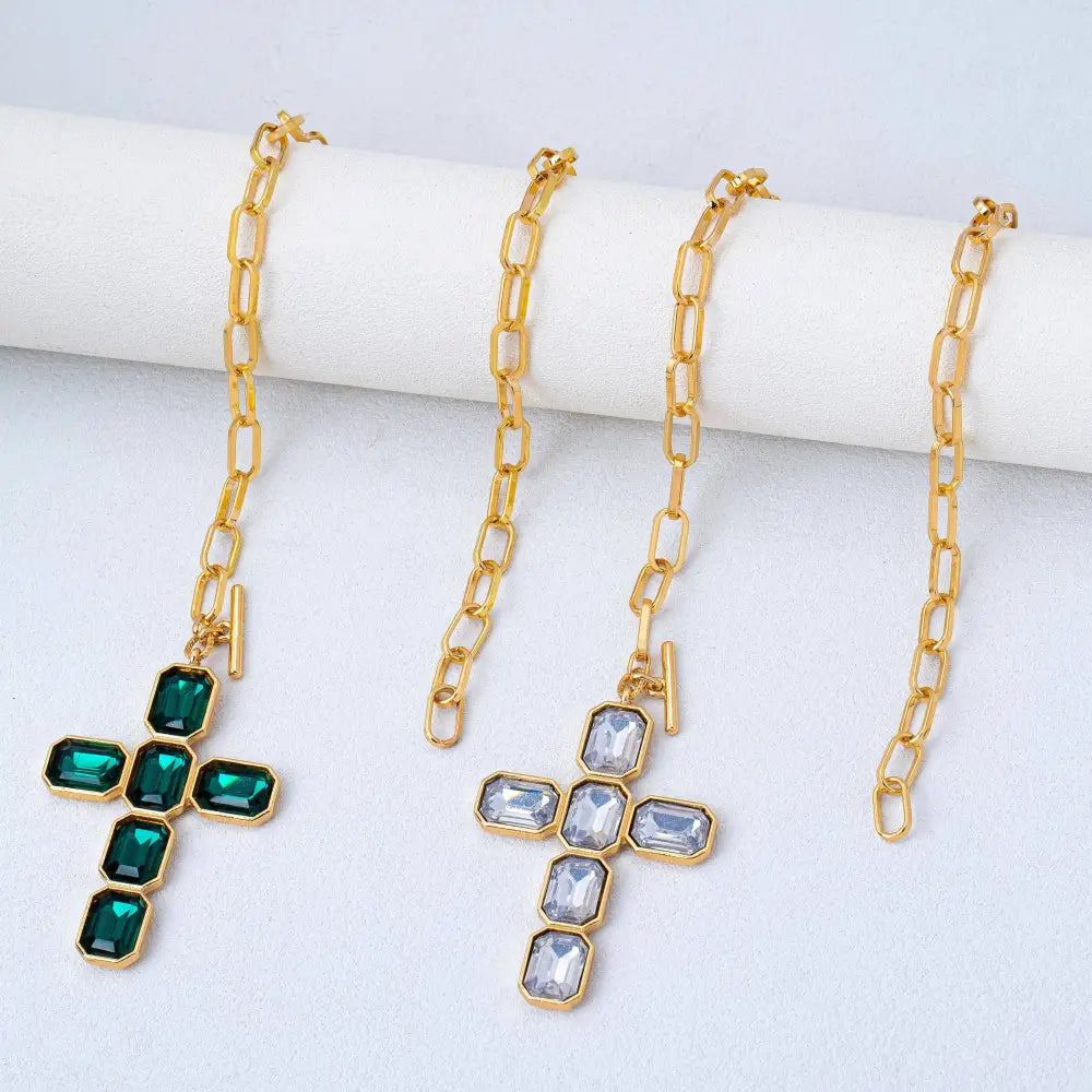 Bezel Set Rhinestone Cross Front Toggle Necklace | 80N93437: Emerald
