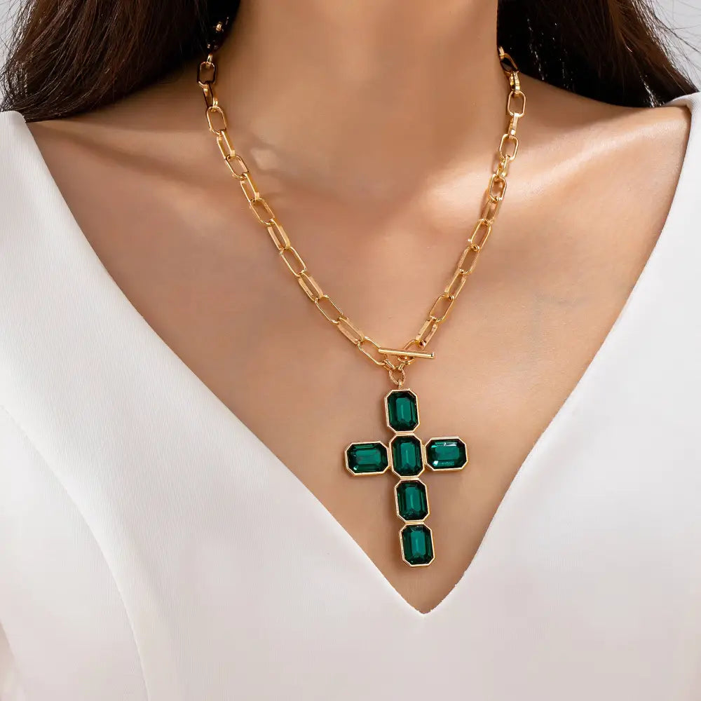 Bezel Set Rhinestone Cross Front Toggle Necklace | 80N93437: Emerald