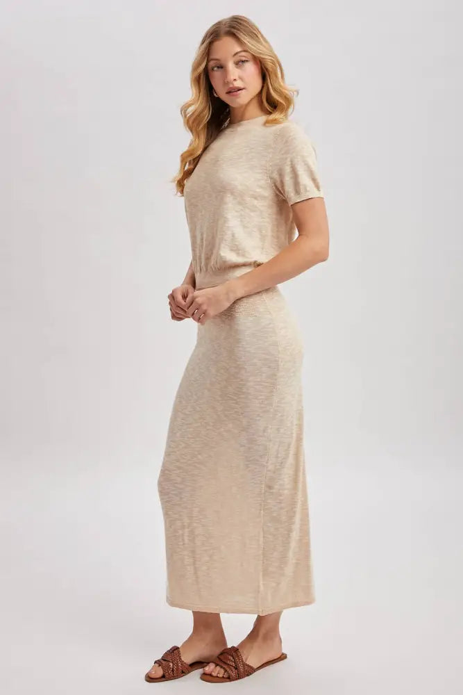 CREW NECK KNIT TEE AND MAXI SKIRT SET: Black / L
