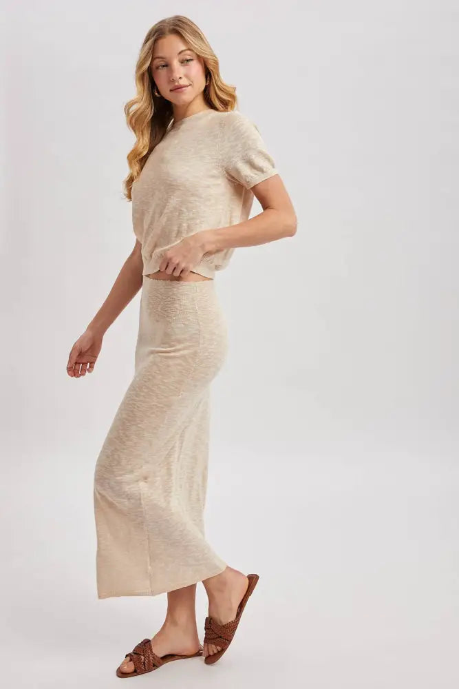 CREW NECK KNIT TEE AND MAXI SKIRT SET: Black / M