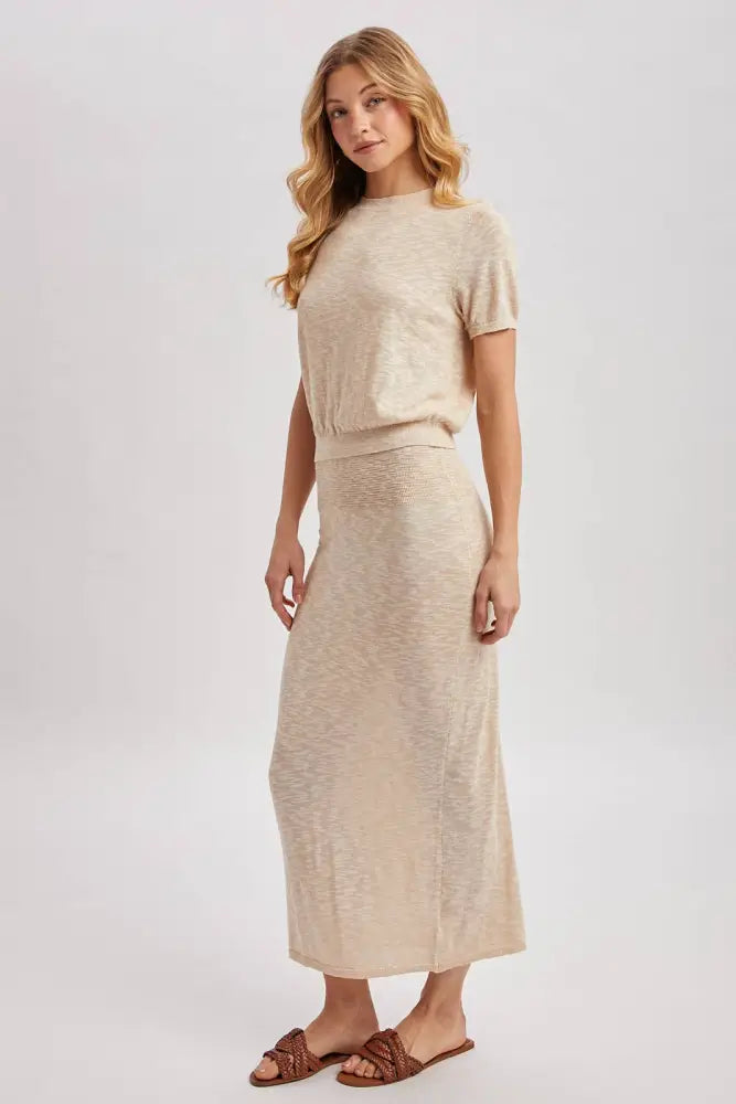 CREW NECK KNIT TEE AND MAXI SKIRT SET: Black / M