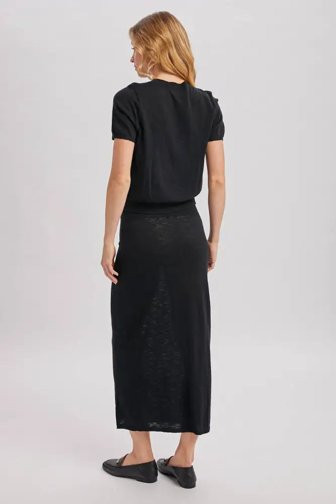 CREW NECK KNIT TEE AND MAXI SKIRT SET: Black / S