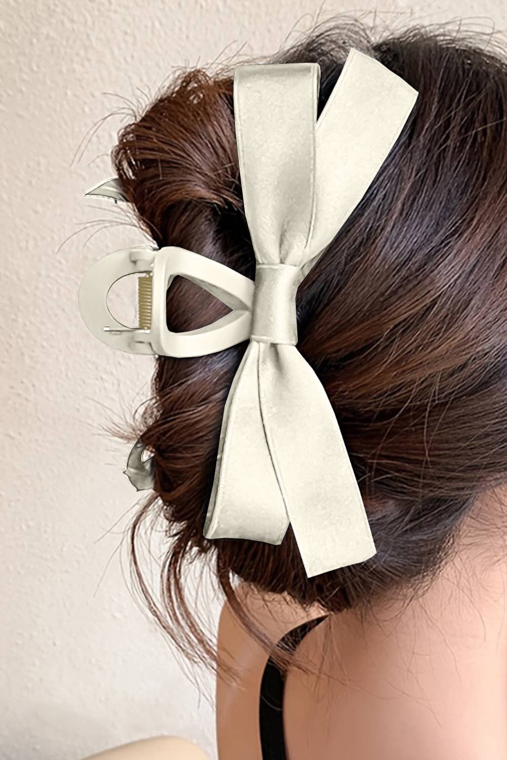 Bow Decor Large Hair Claw Clip: Light French Beige