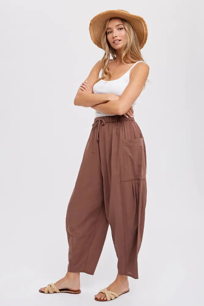 EFFORTLESS HAREM PANTS: MOCHA / S