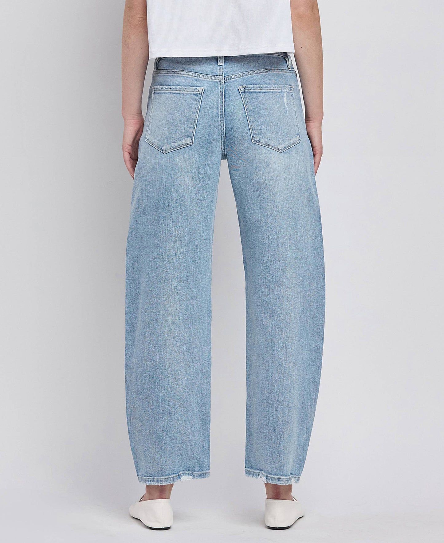 HIGH RISE BARREL LEG JEANS